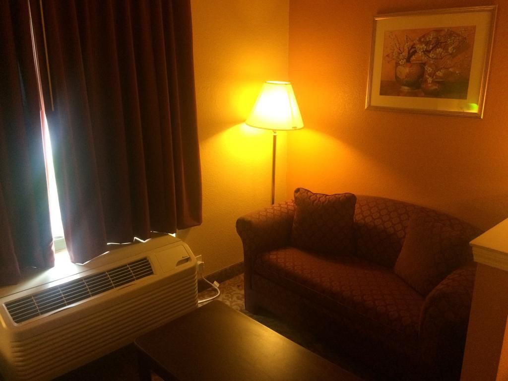 Luxury Suites بينساكولا الغرفة الصورة